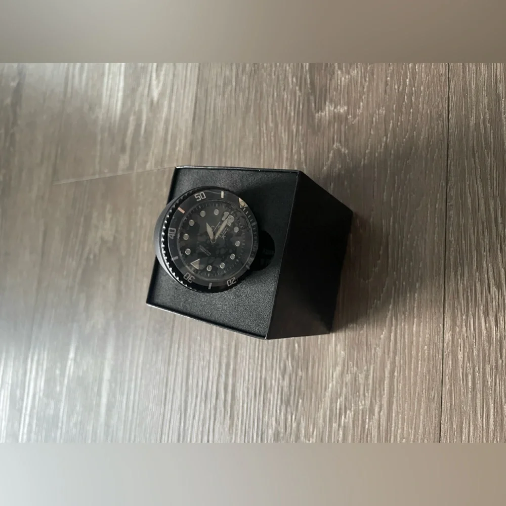 Lolli Clock Rock, Table Watch- Black